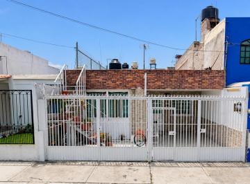 Casa de 3 habitaciones, Guadalajara · Jesus Urueta, El Mirador, C. p. 44370, Guadalajara, Jalisco