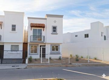 Casa de 4 habitaciones, Culiacán · Casa en Venta Portabelo