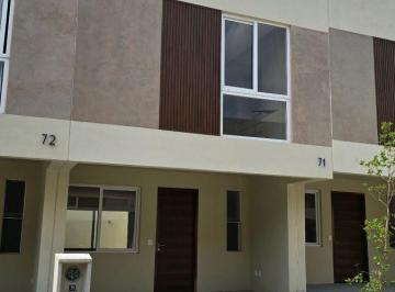 Casa de 2 habitaciones, Zapopan · Casa en Venta en Madeira Residencial - Modelo Madeira 71