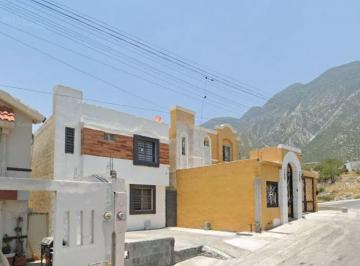Casa de 2 habitaciones, Santa Catarina · Venta de Casa en Santa Catarina, Nuevo Leon