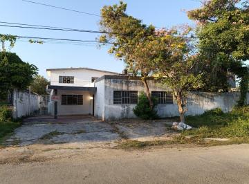 FACHADA PRINCIPAL · Propiedad con Tres Departamentos
