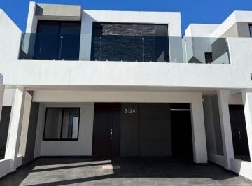 Casa · 300m² · 3 Recámaras · 2 Estacionamientos · Casa en Veta en Sonterra I
