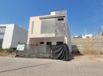 Casa en condominio de 3 habitaciones, San Pedro Tlaquepaque · Casa en Venta en Zimalta Residencial 3 Recámaras y Excelente Distribución