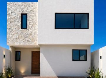 Casa en condominio · 150m² · 4 Recámaras · 2 Estacionamientos · Casa en Condominio - Zákia