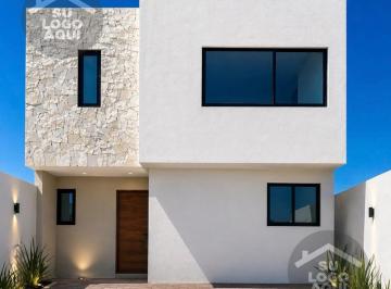 Casa en condominio · 150m² · 4 Recámaras · 2 Estacionamientos · Casa en Condominio - Zákia