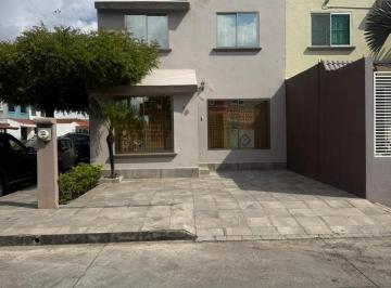 Casa · 110m² · 4 Recámaras · 2 Estacionamientos · Casa en Venta | Fracc. Siglo Xxi – Veracruz, Ver.
