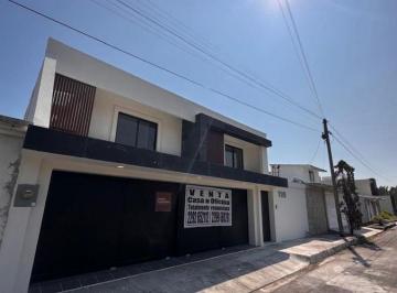 Casa · 300m² · 4 Recámaras · 3 Estacionamientos · Casa Costa de Oro