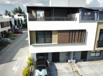 Casa de 3 habitaciones, Tlajomulco de Zúñiga · Casa Con, 3 Recámaras en Venta en Fraccionamiento Real del Valle Tlajomulco Jalisco
