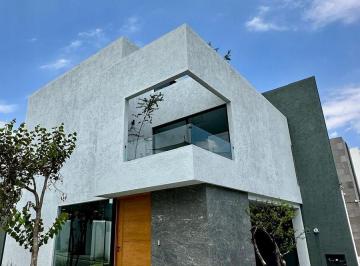 Casa · 212m² · 3 Recámaras · 2 Estacionamientos · Blvd. de Los Lagos, Lomas de Angelópolis, III, 72865 Santa Clara Ocoyucan, Pue.