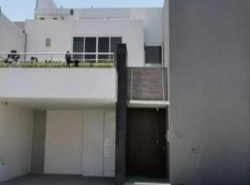 Casa de 4 habitaciones, San Pedro Cholula · Casa en Venta en Fracc Los Pinos San Pedro Cholula Puebla