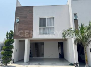 Casa · 240m² · 3 Recámaras · 2 Estacionamientos · Casa en Venta | Residencial Santuario | Cumbres Garcia N. L.