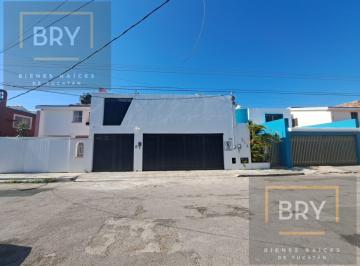 Casa · 386m² · 5 Recámaras · 3 Estacionamientos · Se Vende Casa "Dúplex", Como Nueva, Dos Casas en Una, en Montealban