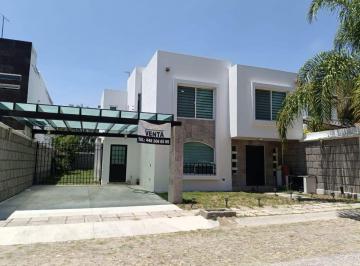 Casa de 5 habitaciones, Jesús María · Residencia de Lujo en La Piedra Al Poniente 5 Recámaras y Doble Altura