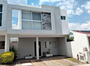 Casa en condominio de 3 habitaciones, Querétaro · Casa en Venta en Juriquilla con Amenidades