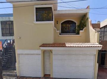 Casa de 4 habitaciones, Zapopan · Casa en Venta en Las Aguilas Zapopan Jalisco