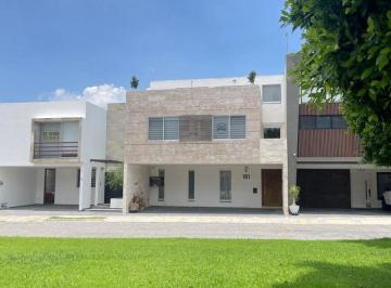 Casa de 4 habitaciones, San Andrés Cholula · Casa en Venta en Fracc Altavista Junto a Lomas de Angelópolis
