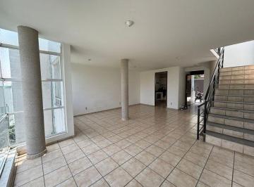 Casa · 210m² · 3 Recámaras · 2 Estacionamientos · Casa en Venta