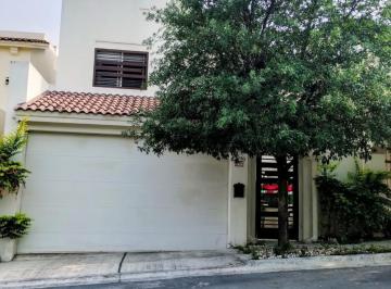 Casa · 3 Recámaras · 2 Estacionamientos · Casa Venta en Bosques del Contry, N. L.