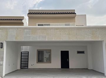 Casa de 3 habitaciones, Saltillo · Amplia Casa en Renta en Residencial Terralta