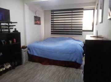 Casa · 180m² · 3 Recámaras · 6 Estacionamientos · Casa en Venta