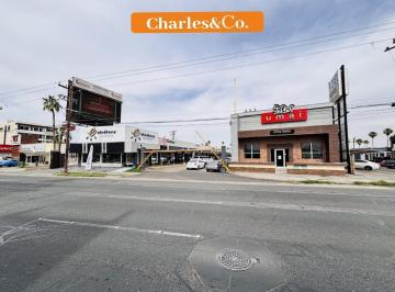Local comercial · 75m² · 1 Estacionamiento · Local en Renta