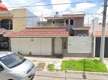 Casa de 4 habitaciones, Zapopan · Venta de Casa en Jalisco Zapopan Eucalipto Vallarta