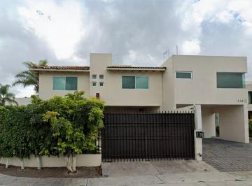 Casa de 6 habitaciones, Querétaro · Venta de Casa en Queretaro Juriquilla Cumbres del Lago