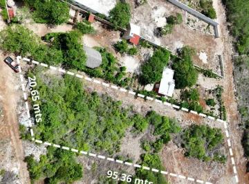 Terreno / Lote · 1751m² · Venta Enorme Terreno de 20 X 95 en Chablekal a 3 Cuadras de Carretera 11 Minutos de La Anahuac Chab