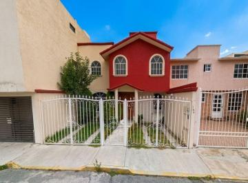 Casa de 3 habitaciones, Pachuca · Casa en Fracc. Villas del Álamo Hidalgo Garantía Hipotecaria Oportunidad Única