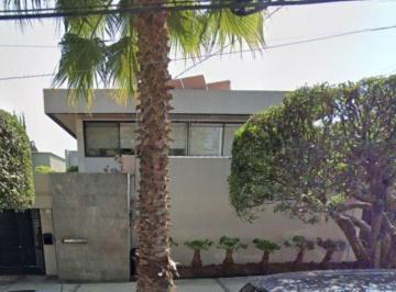 Casa de 4 habitaciones, Miguel Hidalgo · Venta de Casa en Ciudad de Mexico - Miguel Hidalgo - Lomas de Chapultepec