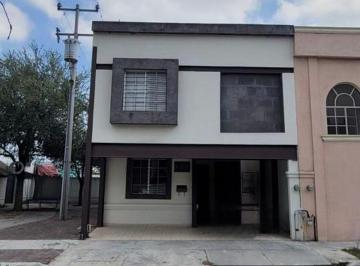 Casa de 3 habitaciones, Monterrey · Venta de Casa en Cumbres San Agustín, Monterrey