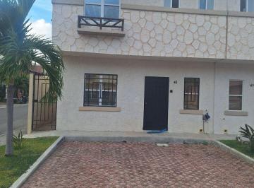 Casa de 3 habitaciones, Benito Juárez · Casa en Renta! Residencial Catania! Cancun