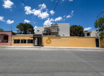 Casa de 3 habitaciones, Saltillo · Casa en Venta Colonia Republica