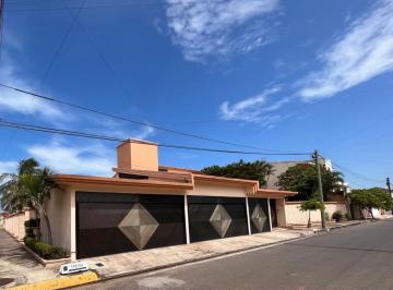 Casa de 3 habitaciones, Boca del Río · Casa en Venta en Fraccionamiento Costa de Oro