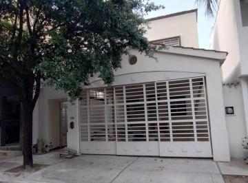 Casa · 3 Recámaras · 2 Estacionamientos · Casa en Renta - Bosques del Contry, N. L.