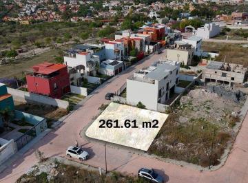 3e9e94f51a5d84d4cc2eeca4630a2f89f1f961bad5d9060014ccc53801f2eb02 · Terreno en Esquina en San Miguel de Allende, en Privada a 15 Minutos del Centro
