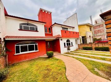 Casa en condominio de 4 habitaciones, Toluca · Amplia Casa en Renta en Residencial San José Toluca