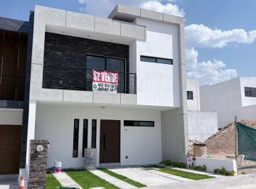Casa en condominio de 3 habitaciones, El Marqués · Casa en Venta, en Capital Sur