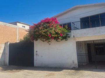 Casa · 178m² · 4 Recámaras · 1 Estacionamiento · Casa en Venta - (4)