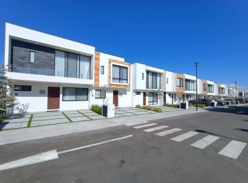 Casa en condominio · 126m² · 3 Recámaras · 2 Estacionamientos · Casa en San Isidro Juriquilla - (4)