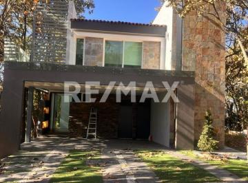 Casa · 316m² · 3 Recámaras · 4 Estacionamientos · Casa en Venta en El Cielo Country Club - (4)