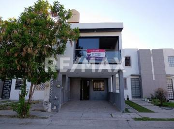 Casa · 120m² · 3 Recámaras · 1 Estacionamiento · Casa en Venta Col. Los Héroes - (4)