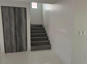 Casa · 324m² · 3 Recámaras · 3 Estacionamientos · Casa en Renta, Ibiza Residencial, Metepec