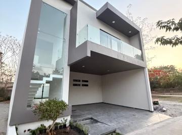Casa de 3 habitaciones, Jiutepec · Bonita Casa en Venta Jiutepec Centro Morelos