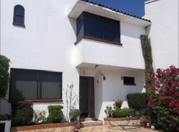 Casa · 128m² · 3 Recámaras · 2 Estacionamientos · Casa en Fraccionamiento El Roble en Av Hidalgo Cuautitlán Izcalli.