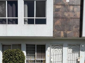 Casa en condominio en Venta de 2 habitaciones Bosques de Chapultepec · Casa en Fraccionamiento Bosques de Chapultepec I