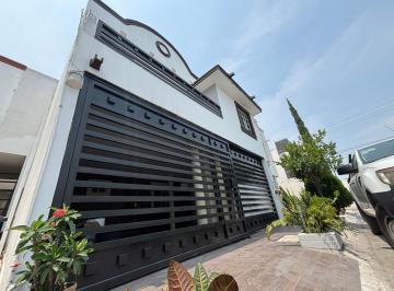Casa · 160m² · 4 Recámaras · 2 Estacionamientos · Apv Casa en Renta Amueblada en Hacianda Santa Fe
