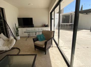 Casa · 320m² · 3 Recámaras · 3 Estacionamientos · Venta Casa Reganto Residencial