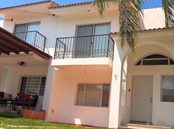 Casa · 170m² · 3 Recámaras · 2 Estacionamientos · Casa en Venta en Nuevo Vallarta a 3 Minutos del Mar