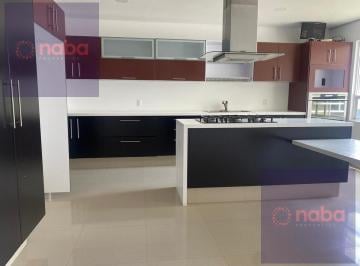 Casa · 411m² · 3 Recámaras · 3 Estacionamientos · Casa en Venta en Lomas Verdes 6a Sección, Naucalpan de Juárez